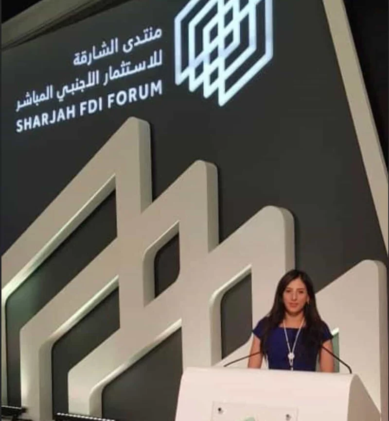 Sarah Zineb Boumouja at the podium of the Sharjah FDI Forum 2018